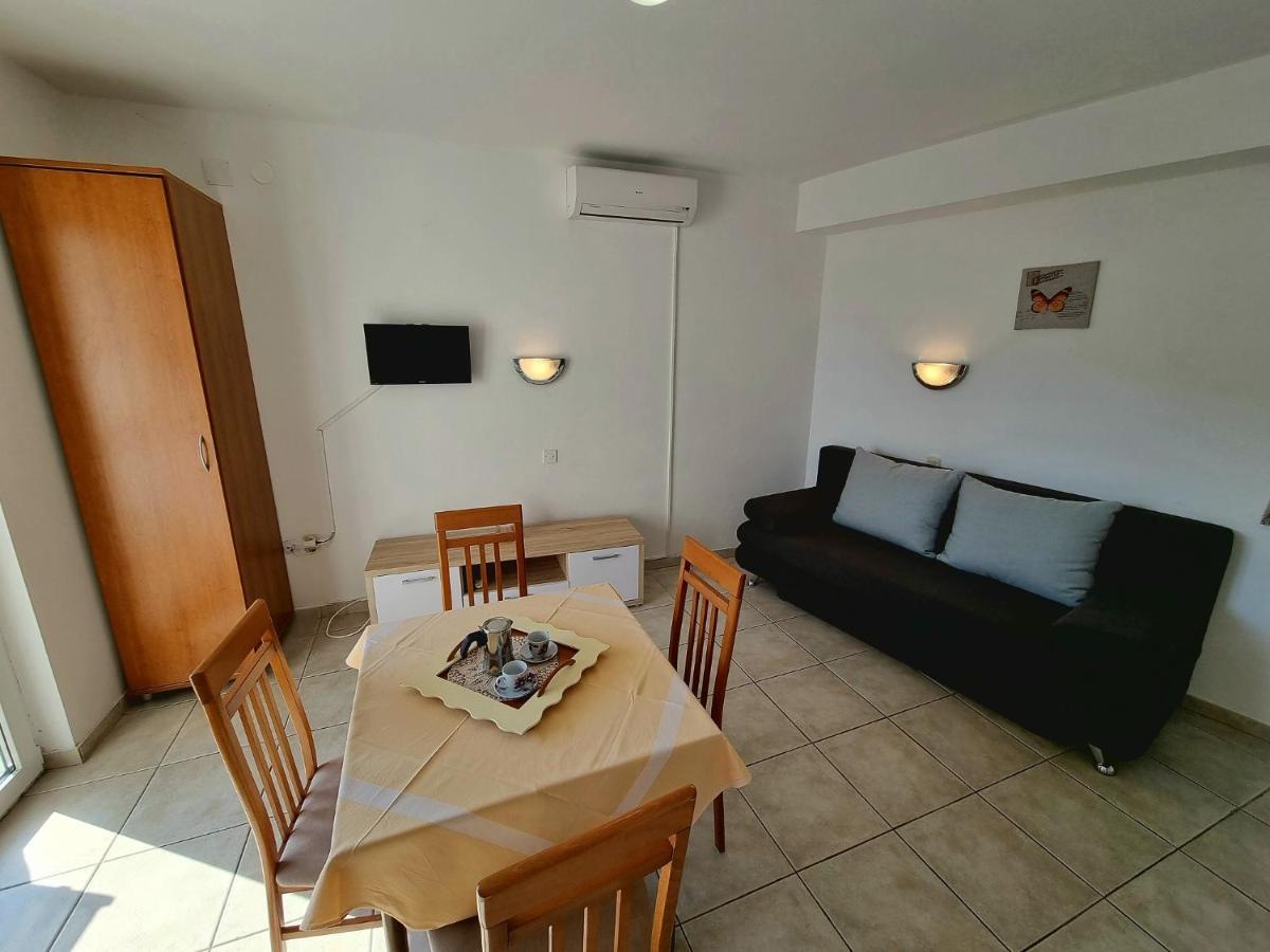 Apartments Ostrea - Mimoza نوفاليا المظهر الخارجي الصورة