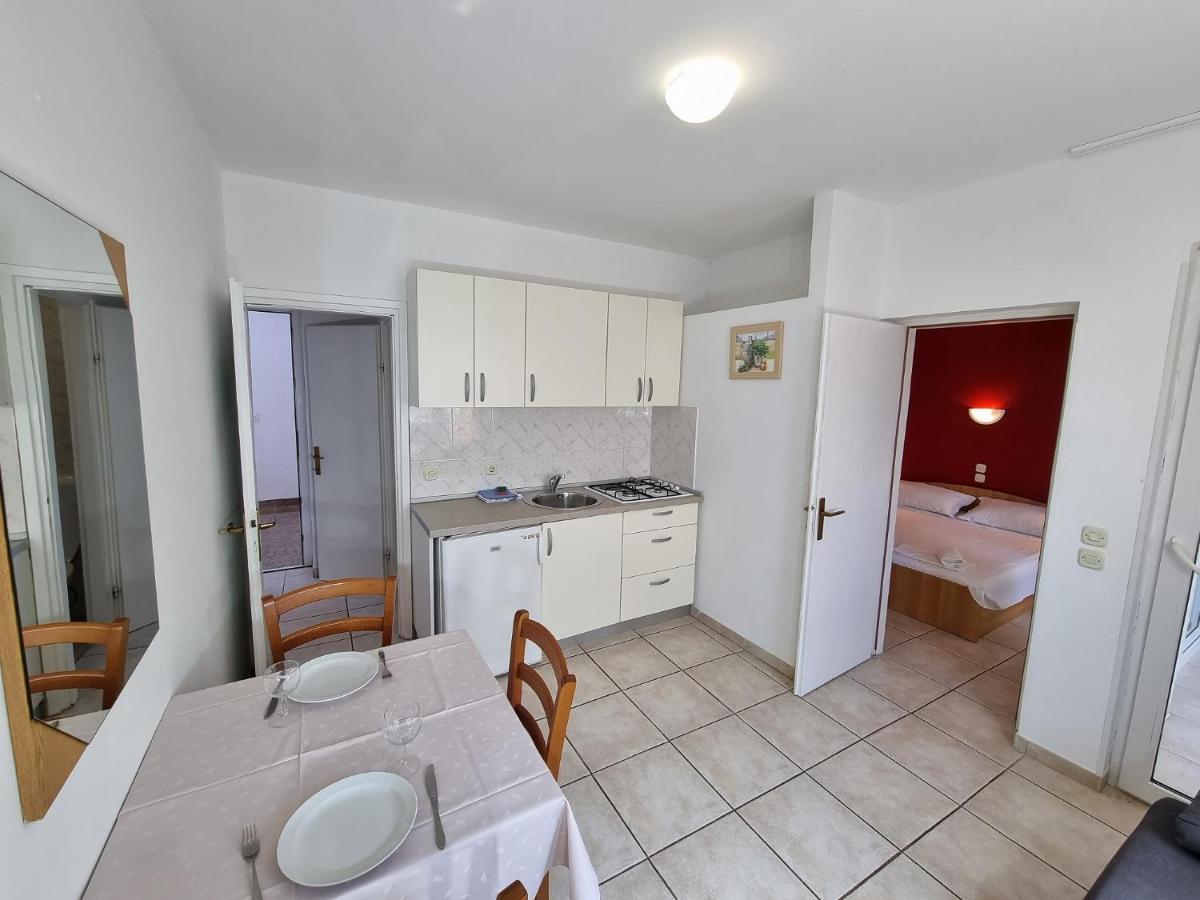 Apartments Ostrea - Mimoza نوفاليا المظهر الخارجي الصورة