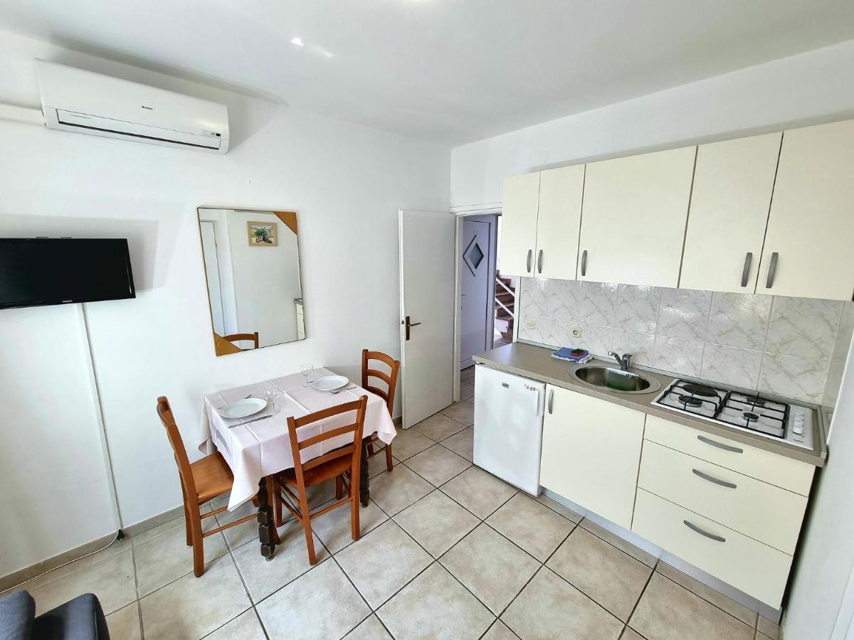 Apartments Ostrea - Mimoza نوفاليا المظهر الخارجي الصورة
