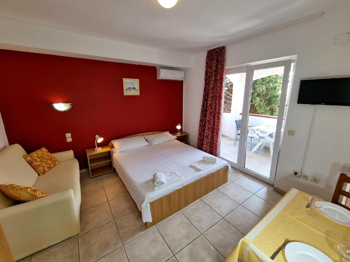 Apartments Ostrea - Mimoza نوفاليا المظهر الخارجي الصورة